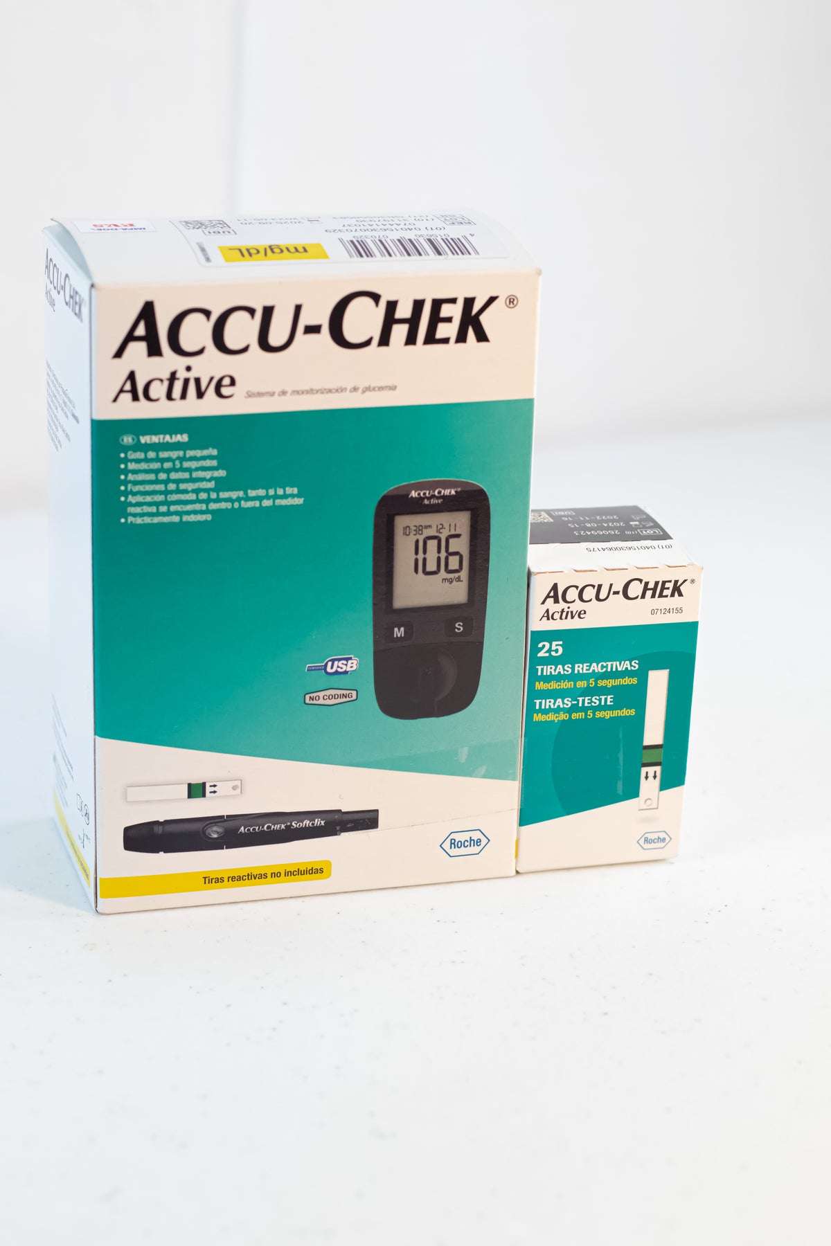 Accu-Chek Active Glucómetro con 25 Tiras